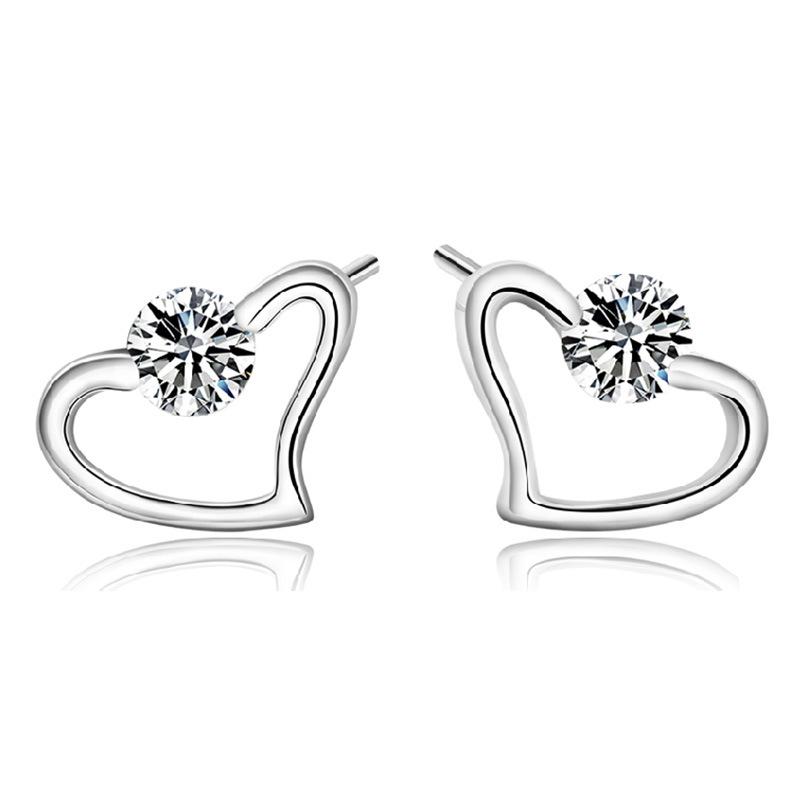 Heart-Shaped Silver-Plated Zircon Stud Earrings for Women: Shiny, Fashionable, Chinese-Style Design