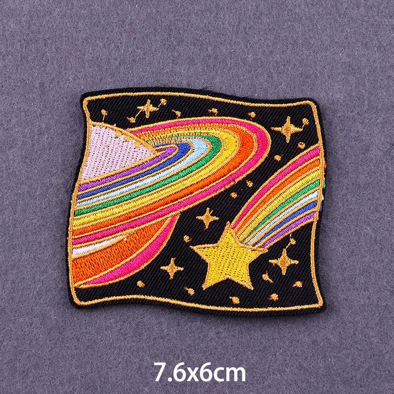 Outdoor Iron On Patches For Clothes Rainbow Heart Embroidered Patches For Clothing Thermoadhesive Patches On Clothes Stripe DIY
