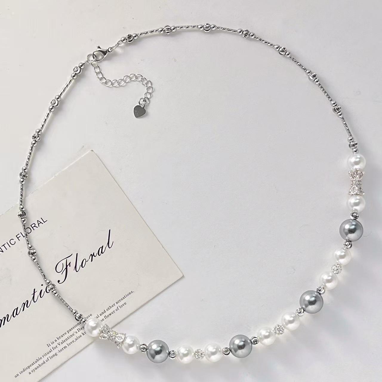 Design Highlight Faux Crystal Pearl Clavicle Chain Necklace