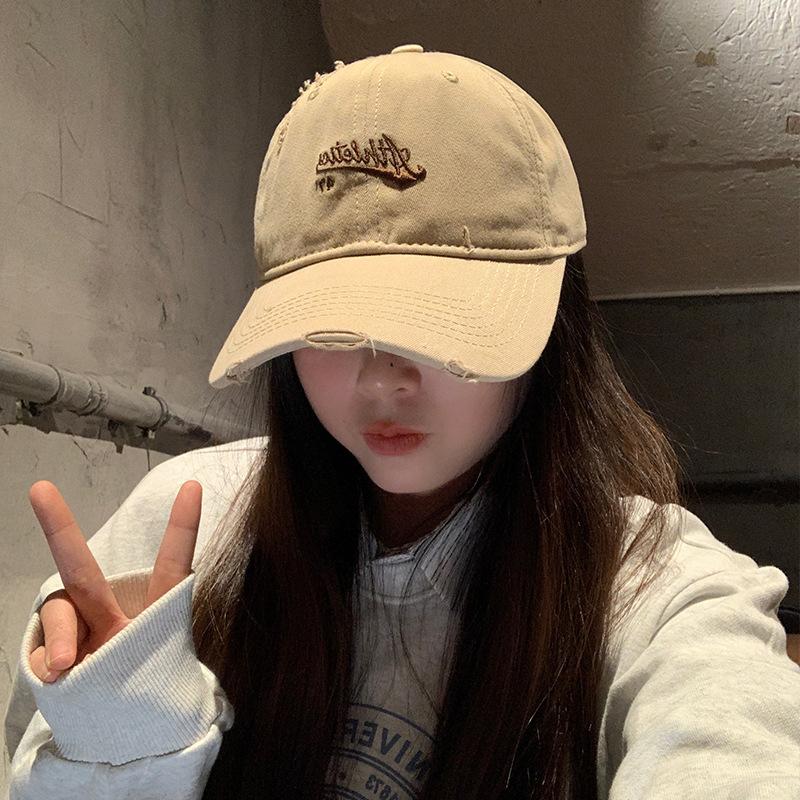 Ripped Japanese Versatile Letter Embroidered Baseball Cap Women'S Spring And Summer Soft Top Retro Cap Shows Small Face, Simple And Fashionable
