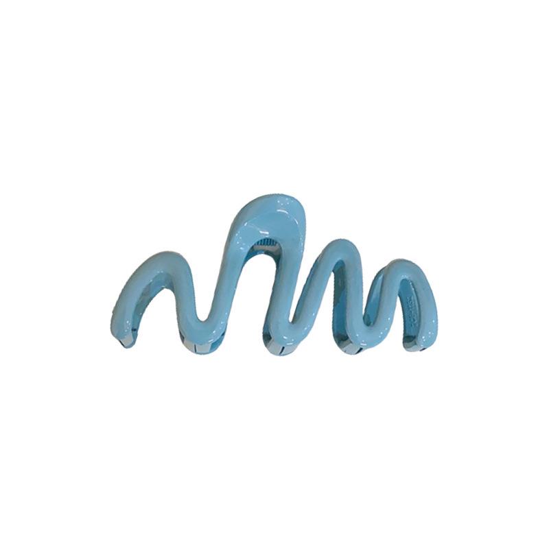 Heart Wave Hair Clip: Fashionable, Fresh, Versatile Shark-Style Accessory