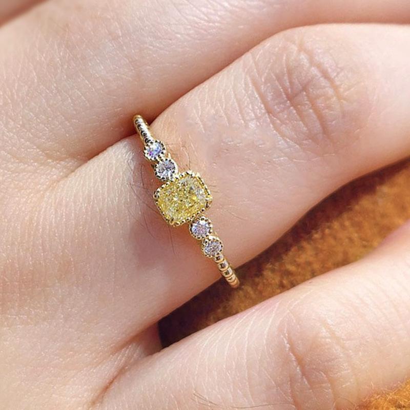 1 Bague Tendance Incrustée de Zircon Synthétique, Élégance Géométrique Carrée, Bague Unique Bague Tendance