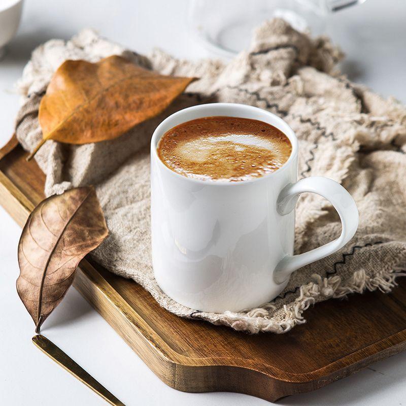Bone china coffee cup and saucer set, high-end exquisite English-Italian latte latte flower cup, pure white markup cup.