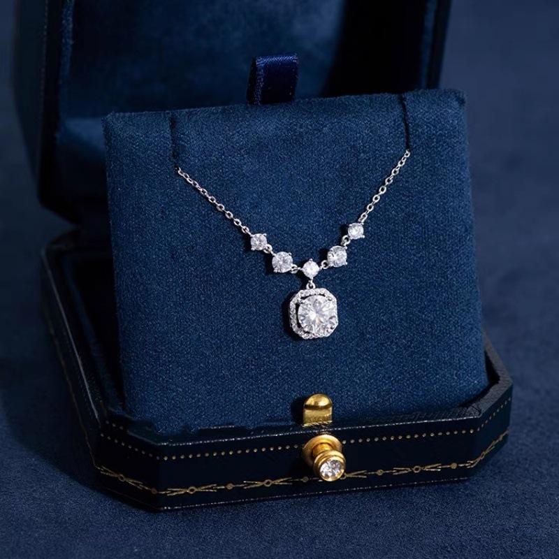Luxury Square Sugar And Diamond Necklace Elegant Pendant Gift For Girlfriend Valentine's Day Gift For Mother