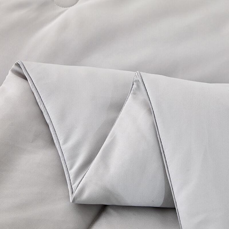 Winter Cashmere Protein Blended Quilt