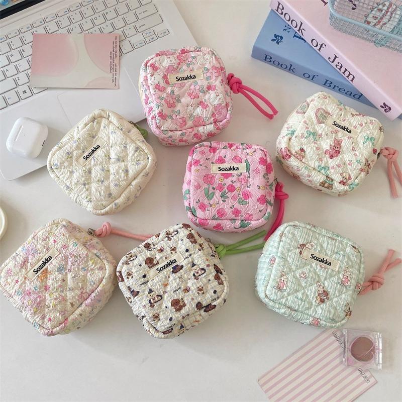 Cute Sanitary Napkins Menstruation Towel Storage Bag Portable Cartoon Cute Mini Student Tampon Monthly Bag Storage Bag Case