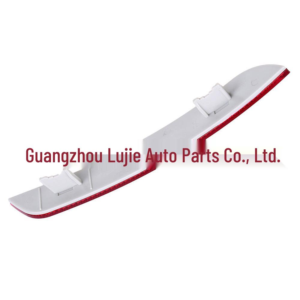 BMW F18 Bakre stötfångare reflektor 2014-2016 (Del #63147318555/63147318556)