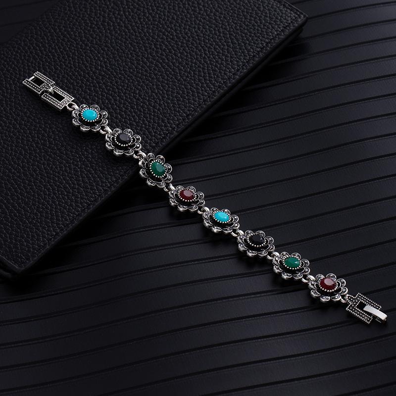 Ethnic Turquoise Diamond Flower Elegant Emerald Bracelet Vintage Western Ladies Geometric Bracelet Premium