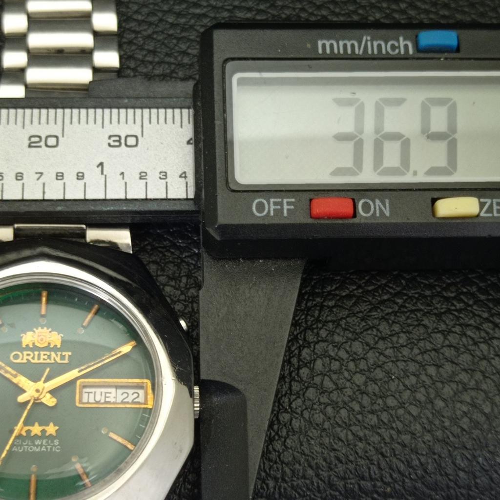 GENUINE VINTAGE ORIENT AUTOMATIC 46941 JAPAN MENS ORIGINAL DIAL WATCH A700733-5 R204-a700733