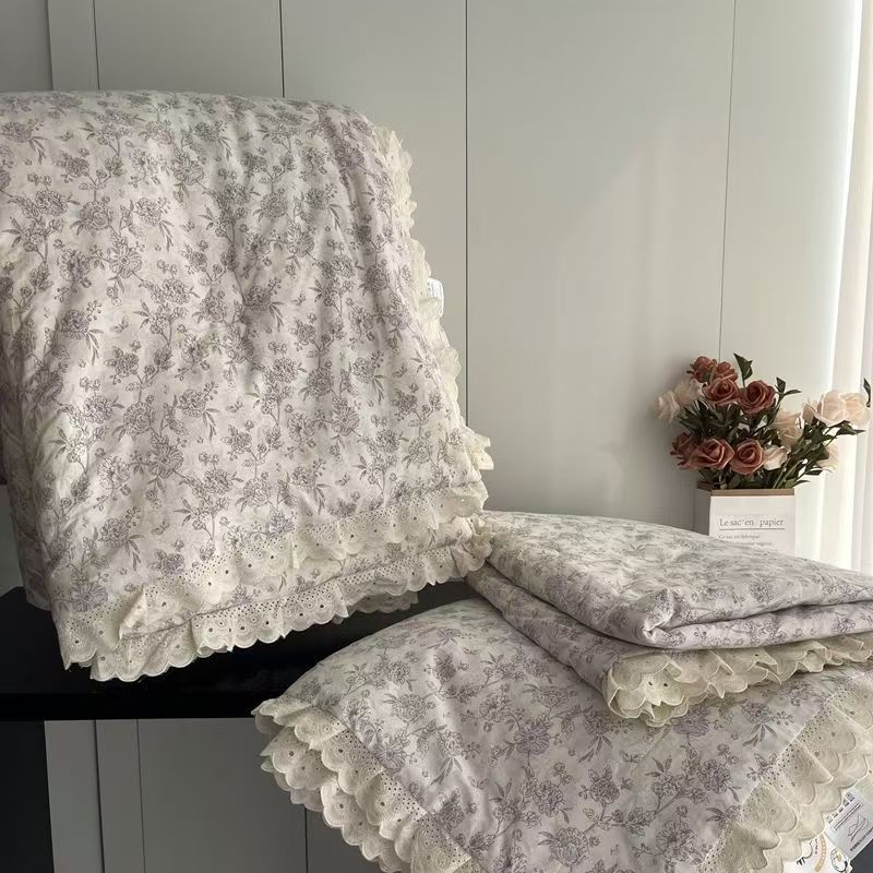 Lace Pure Cotton Quilt 200x230cm Comforter Thin Summer Floral Printed Double Layer Gauze Quilted Blanket Queen Size Bedding