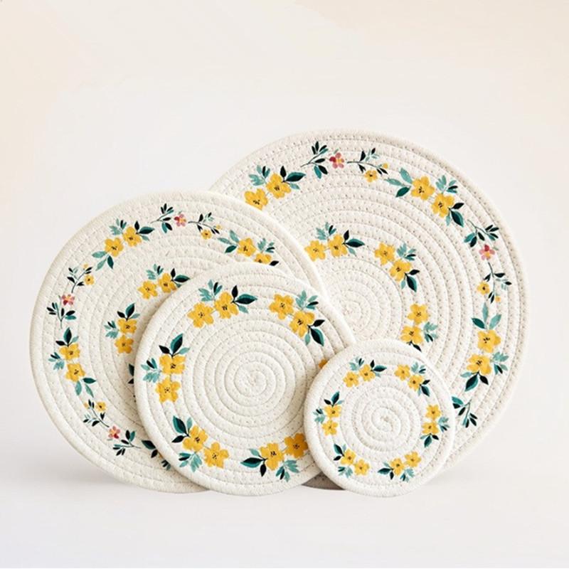 

1Pc Round Cotton Woven Flower Printed Kitchen Insulation Pad Table Mat Placemat Dish Cup Coaster 12cm