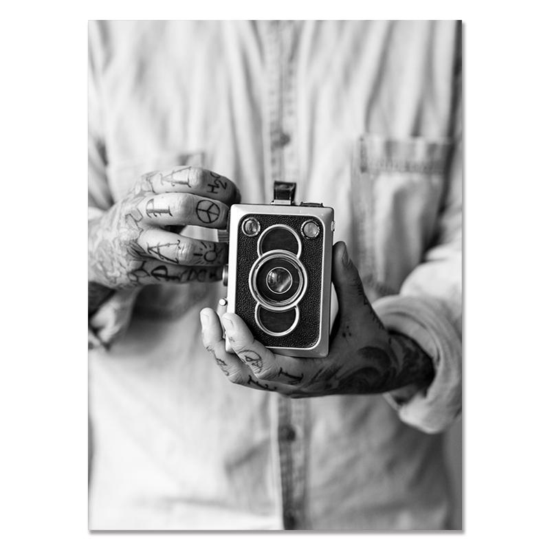 Black White Wall Art Fashion Poster Musician In The Rain Canvas Print Painting Sailor Kissing Nurse Picture Home Room Decoration