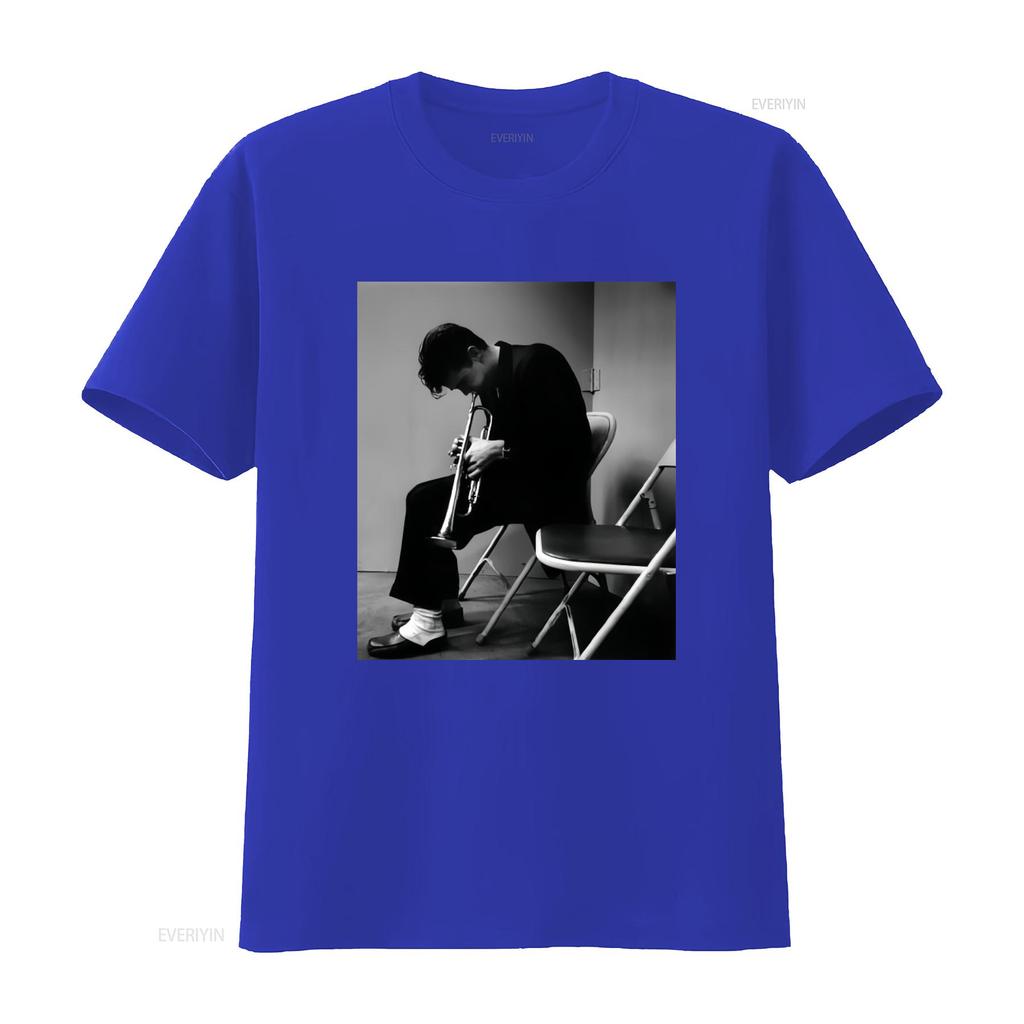 T-shirt Bianca Pesante in Cotone Vintage CHET BAKER Musicista Design per Tutte le Taglie Stampa Ispirata alla Tromba Jazz vintage Lavata uomo