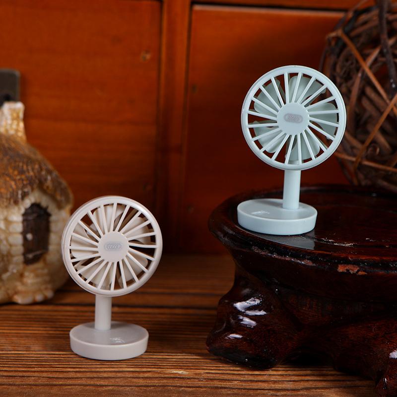 1/12 Domeček pro panenky Simulace Mini Model elektrického ventilátoru Panenka Dekorace domova Ozdoba Doplňky nábytku pro domeček pro panenky Hračka na hraní