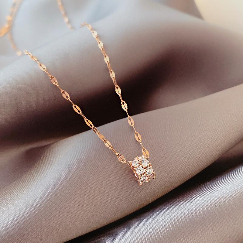 Vintage Light Luxury Necklace, Diamond Studded Necklace One Size золотой