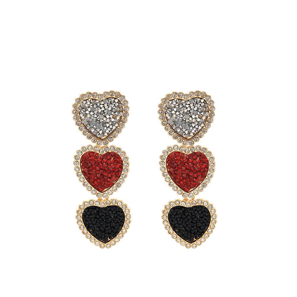 

Alloy Heart Elegant Earrings With Rhinestones Stylish European And American Fashion CH1049