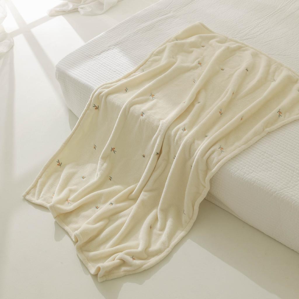 Fleece Babyfilt Nyfödd Höst Vinter Inbäddningsfiltar Mjuk Varm Barnvagnsöverdrag Sängkläder Björnbroderi Babytillbehör