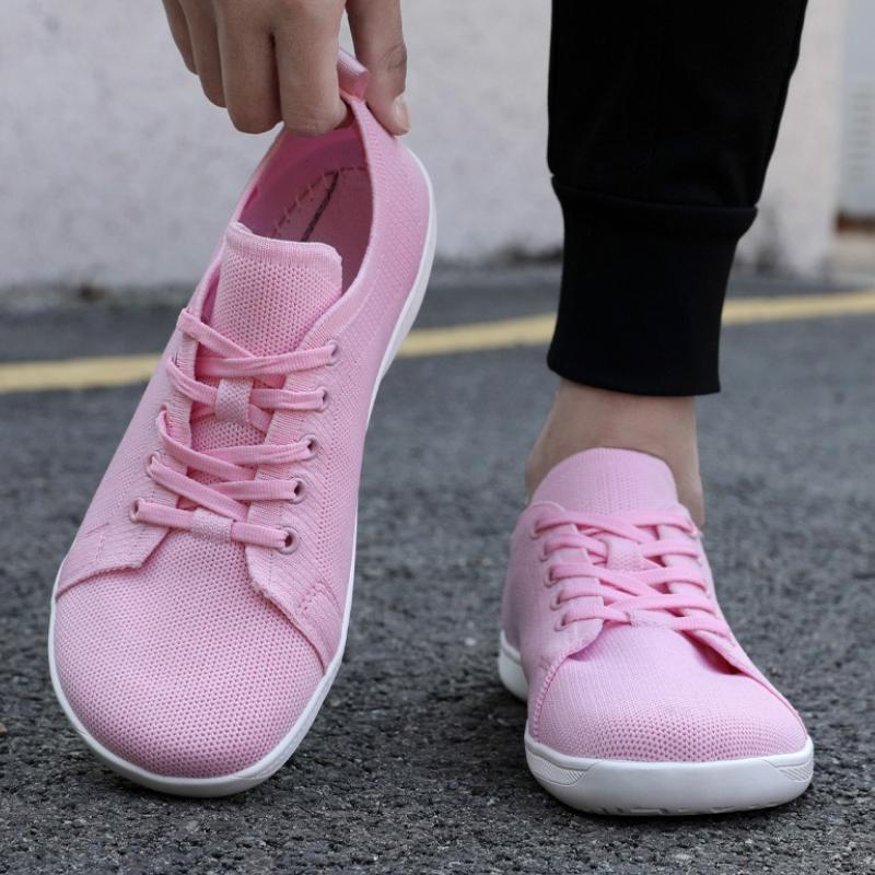 Fashion Unisex Wide Barefoot Shoes Wide Toe Cross Trainer Slip On Running Shoes Breathable Mesh Casual Sneakers for Outdoor Sports