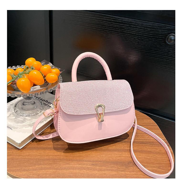 New Spring and Summer Foreign Style, Advanced Texture Temperament, Versatile Light Luxury, Niche Atmosphere, Portable Shoulder Messenger Bag for Women