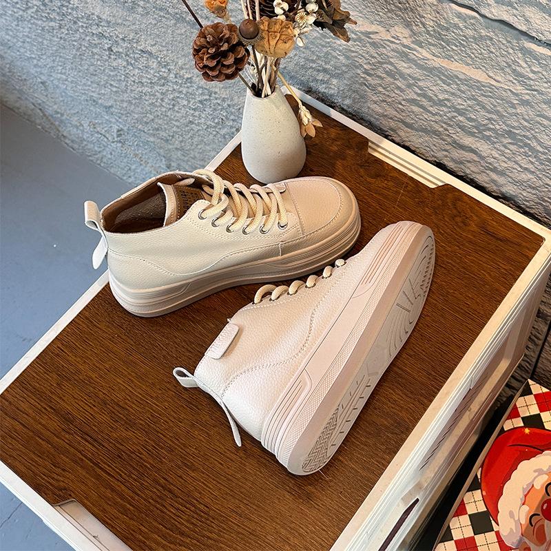 High Top Little White Shoes Women's 2026 Spring Thick Baseplate Shoes Fashion Casual Women's Shoes Retro Sports Shoes