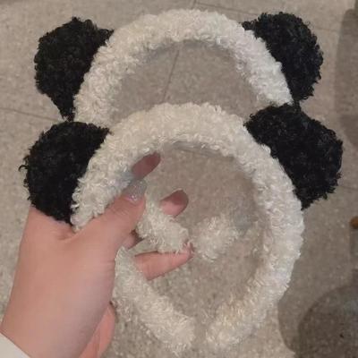 Graziosa fascia per capelli in lana d'agnello con panda bianco e nero | Forcina soffice a tesa larga | Adorabile accessorio per capelli da bambina 2023