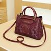 Commuter Large-capacity Tote Bag Fashionable and Retro Hand-held Shoulder Bag