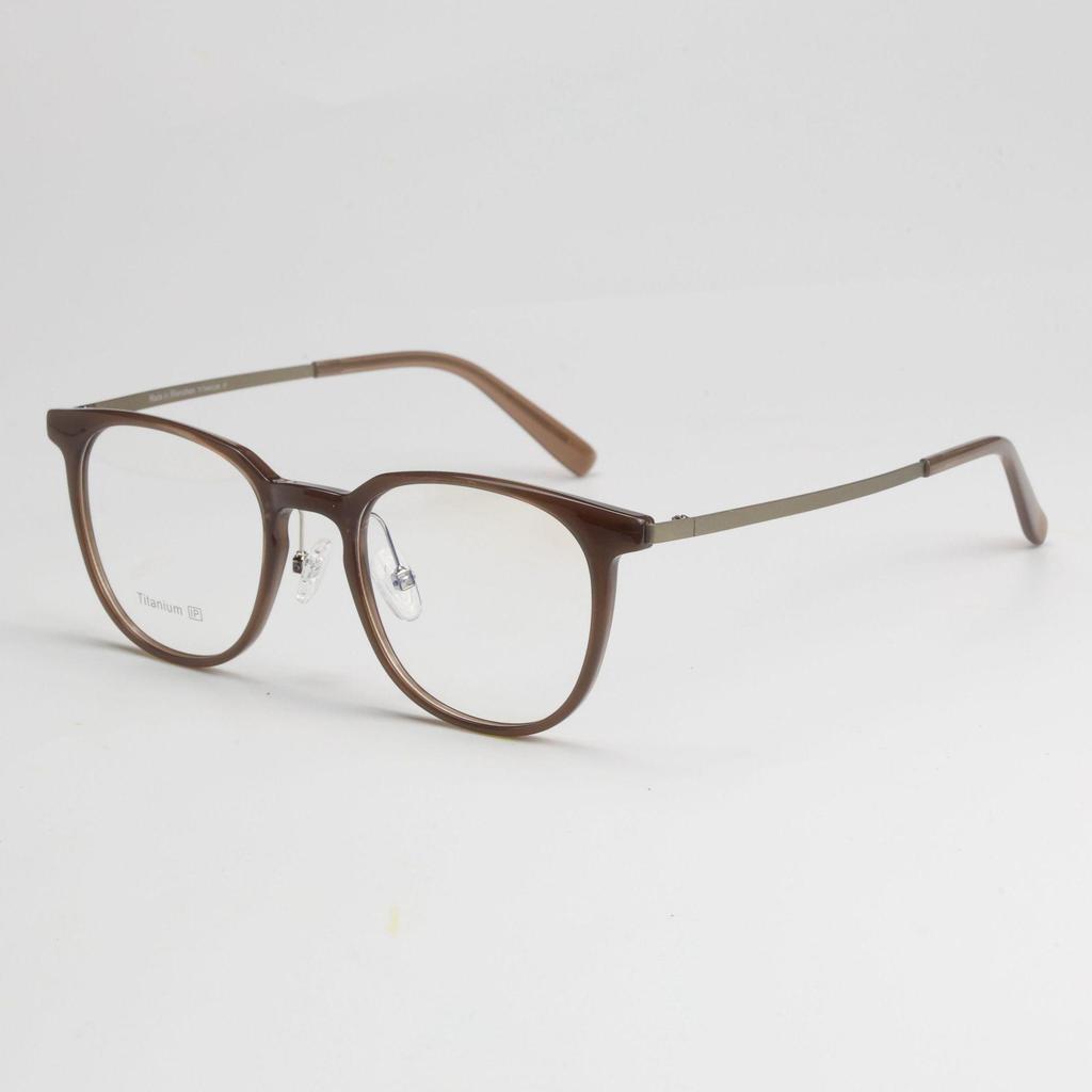 Unisex Pure Titanium Eyeglass Frames with Full-Frame and Acetate TR Options for Myopia, Compatible with Prescription Lenses.