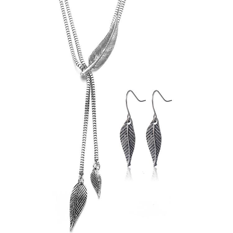 Trendy Leaf Necklace & Earring Set: European & American Fashion Jewelry