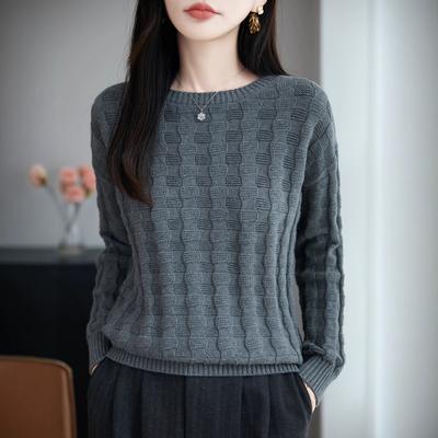 A Thickened Autumn and Winter Knitted Sweater with Jacquard Solid Color Round Neck, Paired with A Warm Base Layer Top