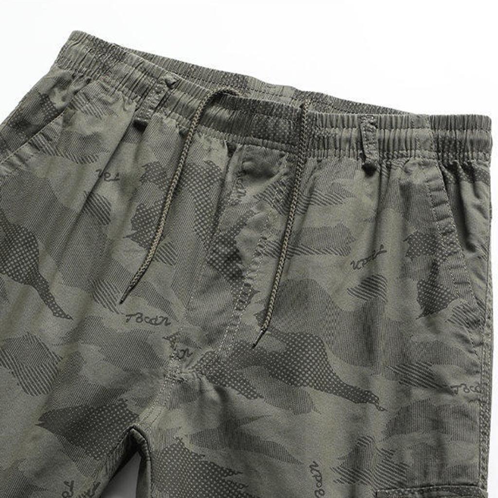 Pantaloncini Cargo da Uomo a Vestibilità Larga con Stampa Mimetica, Vita Elastica e Tasche Multiple, Stile Casual da Esterno