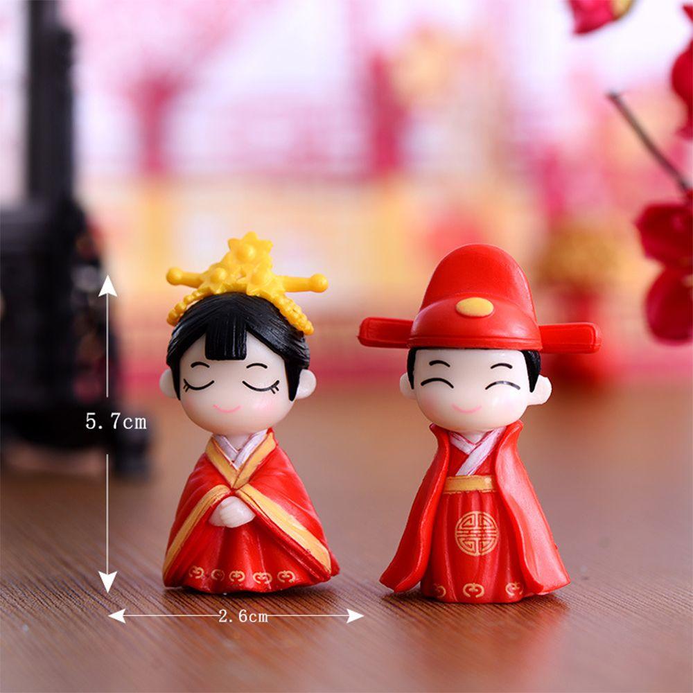 Home Decoration Miniature Sweety Couple Figures Love Heart Couple Lovers Couple Garden Figurines