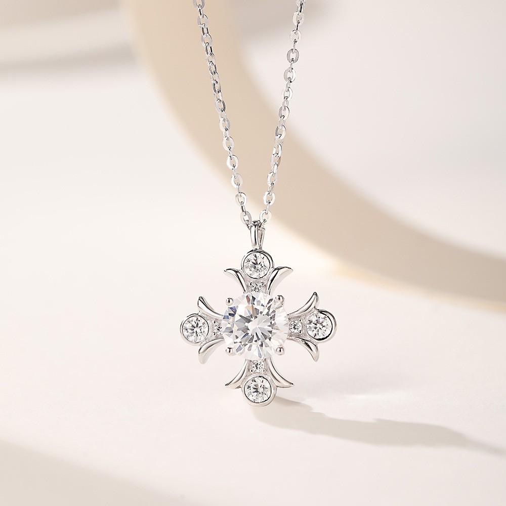S925 Sterling Silver Women's Necklace, Retro Cross Clavicle Pendant, Luxe High-End Accessory