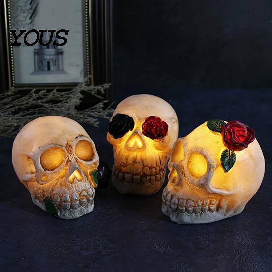 Halloween-Stimmungsbeleuchtung Gotische leuchtende Totenkopf-Rosenblüten-Figur, Tag der Toten Harz Festliche Statue, Gruselige Skelettkopf-Lampe für Schreibtisch Zuhause
