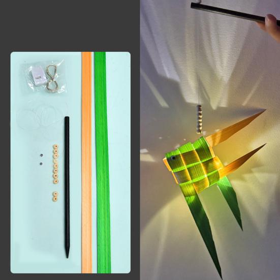 Hand-Woven Goldfish Lantern DIY Handcrafted Hand Held Bamboo Fish Lantern for Chinese Spring Festival Mid-Autumn Hanfu Cosplay