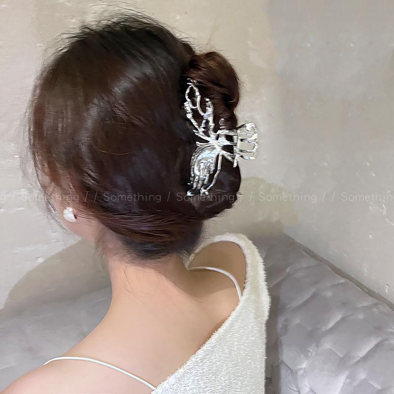 

Стильный металлический зажим «Акула»: Элегантный высококачественный аксессуар для волос для женщин