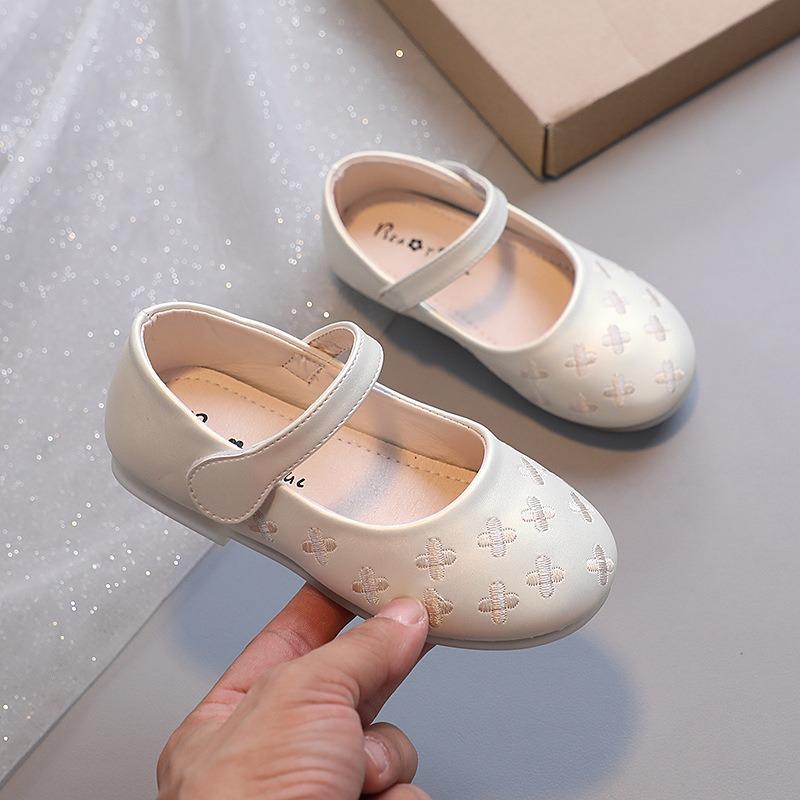 

Korean Style Children s Embroidered Leather Shoes, Girls Soft-Sole Princess Shoes, Toddler Dance Shoes, Flat Heels 31