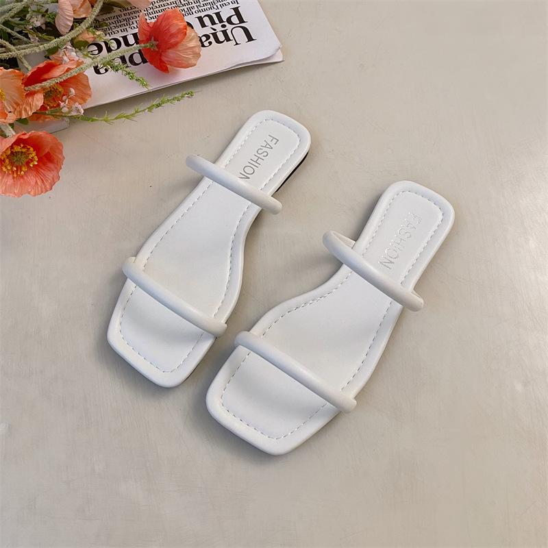 Internet celebrity square head sandals women's new summer niche open-toed soft sole word with slippers outside wearing beach shoes