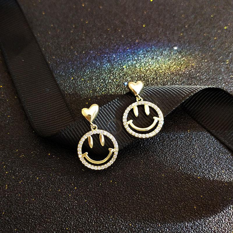 Earrings  Smiling Face  Earrings  New Style  Love  Earrings  Earrings  Women's Temperament  Painless Mosquito Coil Ear Clips