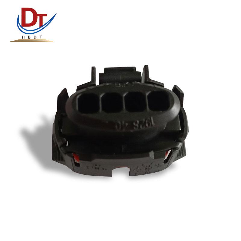 Automotive Wiring Harness Connector 1928403736 - Plastic Plug-In Component, Domestic Type with Plastic Shell