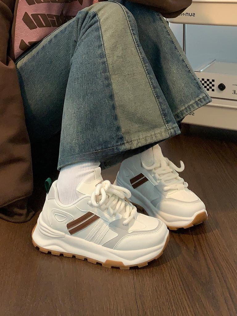 2 New soft-soled sports little white shoes women's original design sense versatile breathable couple dad shoes