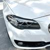 1 Paar Scheinwerfer-Augenbraue Augenlid Lampenverkleidung Abdeckung Für BMW 5er F10 F11 F18 2011-2014 Glänzend Schwarz Böser Stil Aufkleber