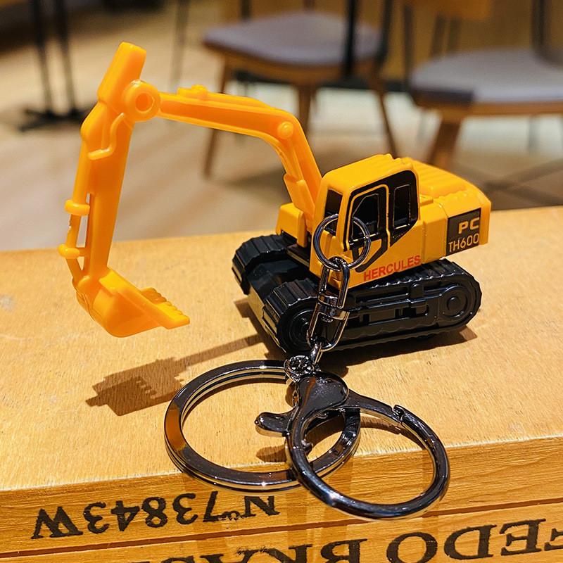 Adorable Alloy Construction Vehicle Keychain For Backpacks And Gifts