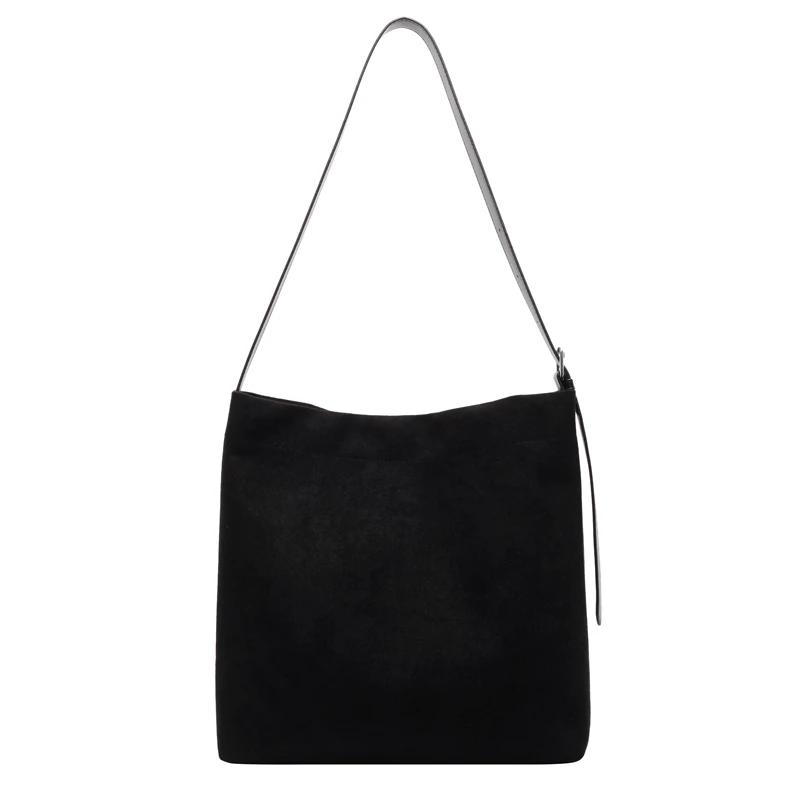 

Monochromatic Suede Crossbody Shoulder Bag For Women Classic And Versatile Elegant And Simple With A Zipper High Quality