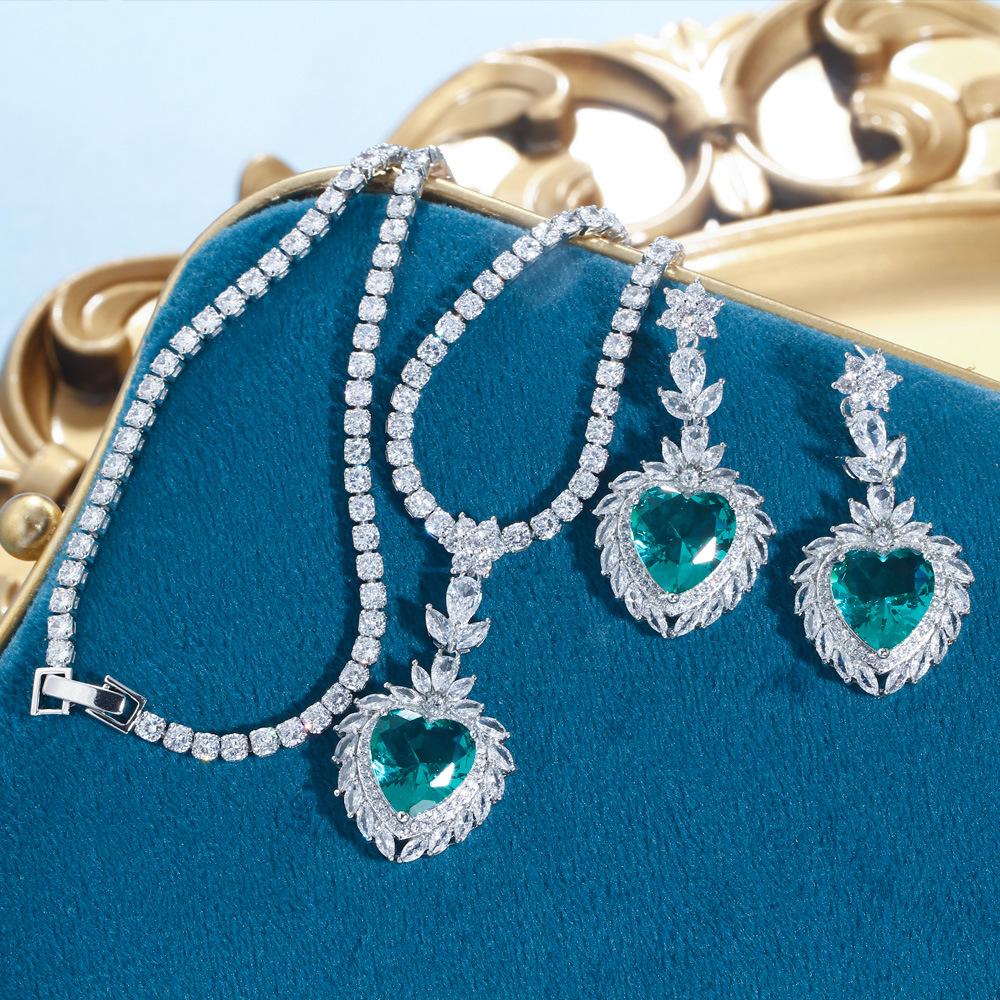 

Сердце Океана Легкая Роскошь Темперамент Ожерелье Серьги Комплект Микро-Инкрустация Циркон Аксессуары для Платья и Ужина зелёный
