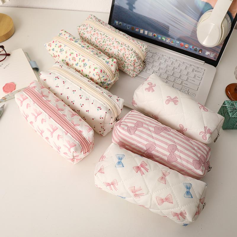 Large Capacity Cute Bow Flower Pencil Case - Stylish Student Stationery Bag