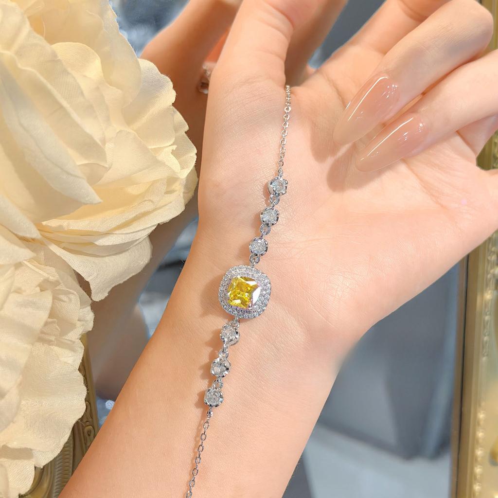Light Luxury Temperament Sugar Cube Radiant Yellow Diamond Bracelet Advanced Sense Niche Exquisite Simple Argyle Yellow Diamond Women