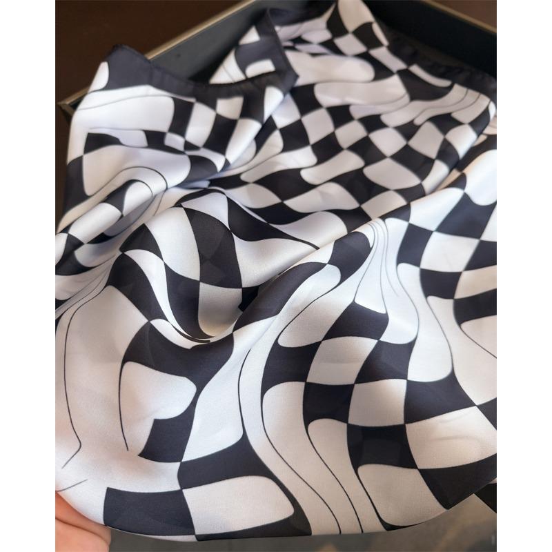 Women S Wave Checkerboard Printed Square Scarf For Sun Protection