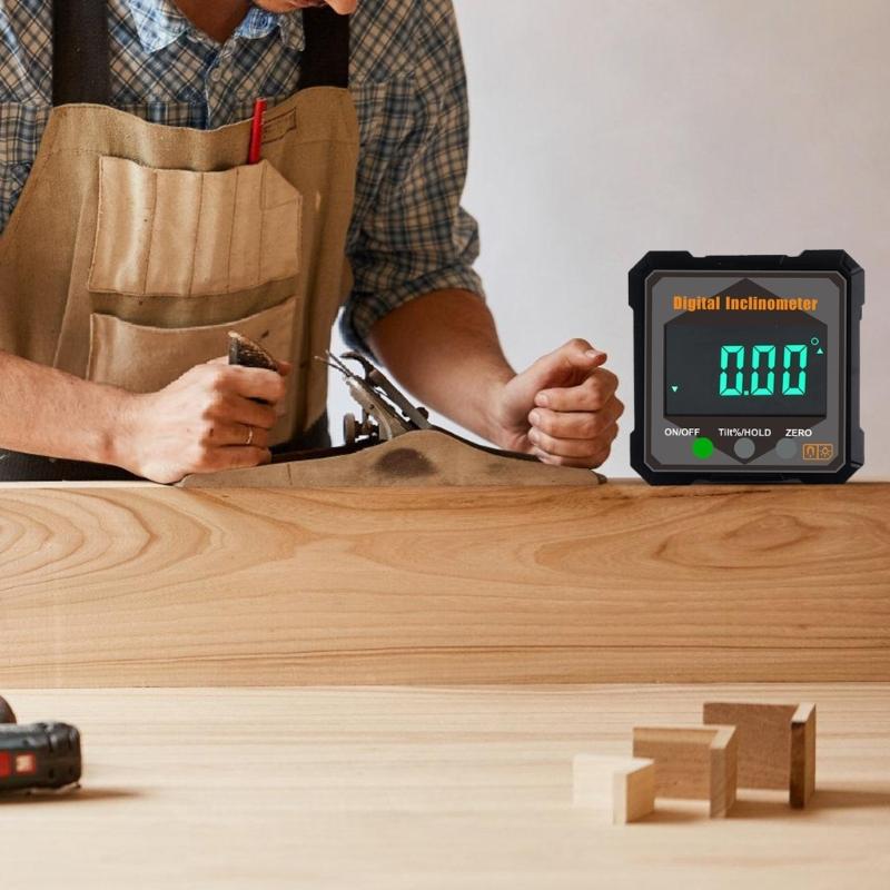Multifunktionale Digitale Winkelmesser mit IP54-Schutzart & Hoher Winkelmessgenauigkeit für Bauprofis