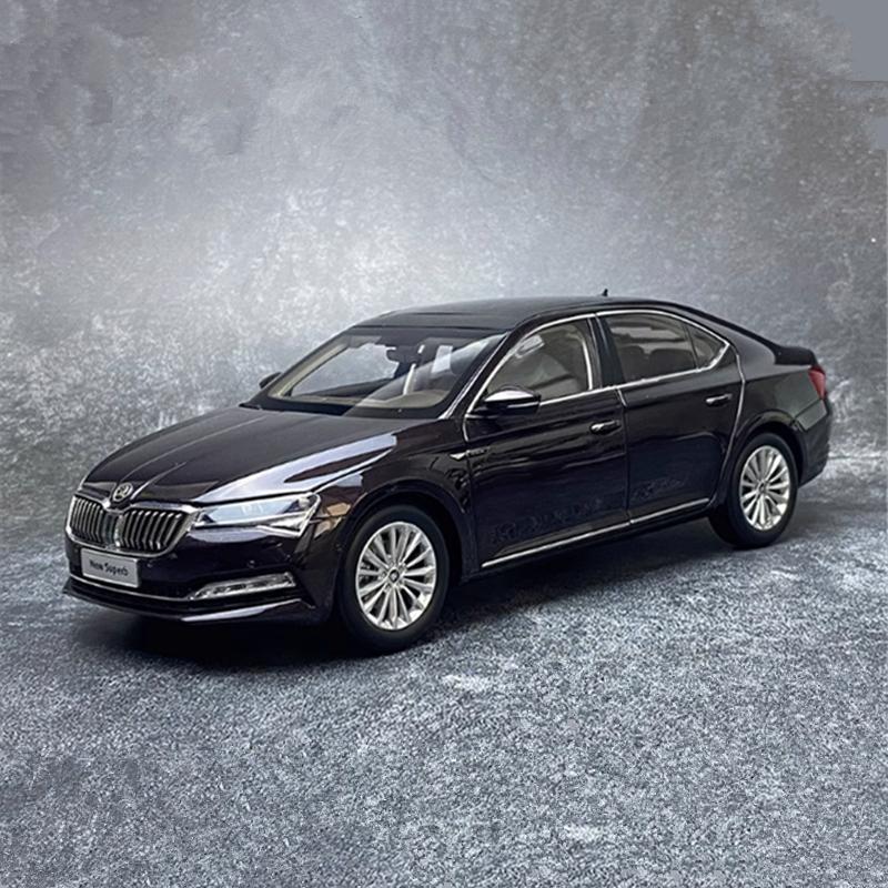 Msdf2 1:18 SKODA SUPERB Alloy Car Model Diecast Metal Toy Vehicles Car Model High Simulation Collection Childrens Gifts Decoration