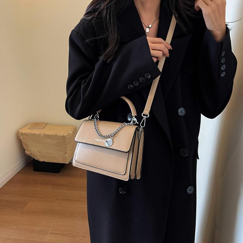 Korean Stylish Crossbody Bags for Women 2026 New Mini Square Handbags Luxury Designer Purses Ladies Travel Chain Shoulder Bags